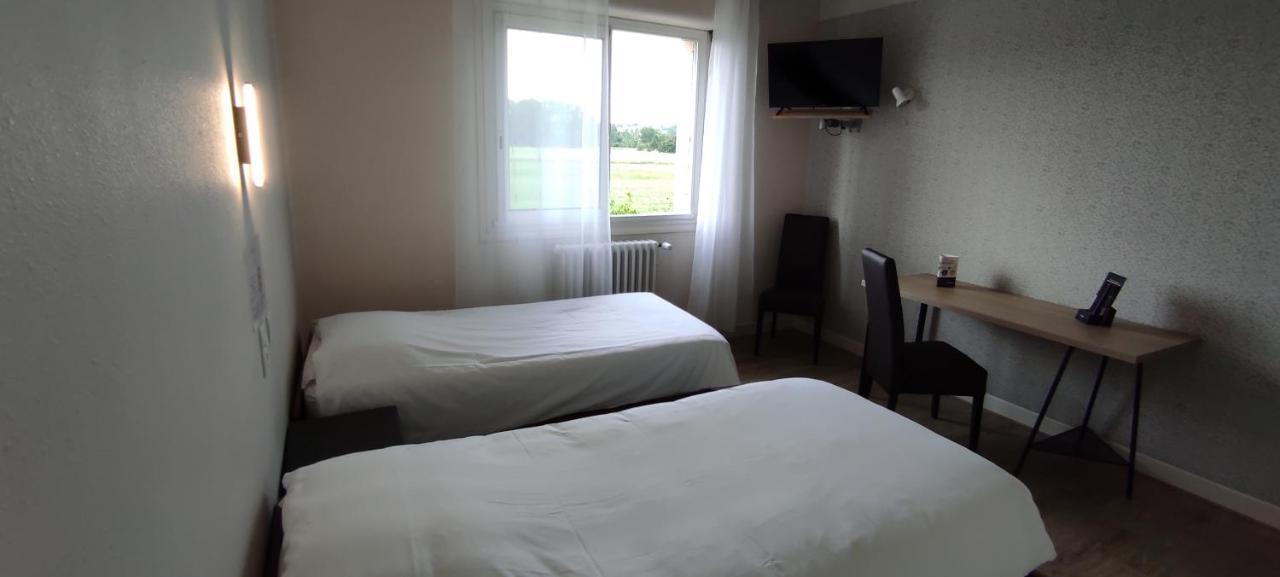 Hostellerie Du Parc Labarthe-Inard Zewnętrze zdjęcie