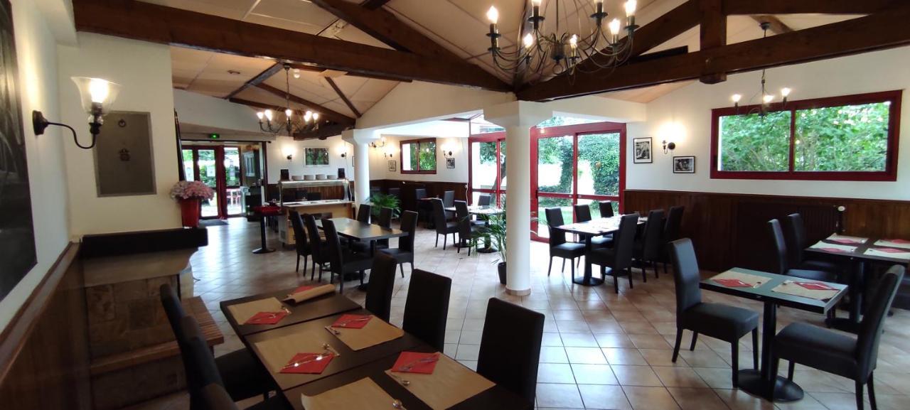 Hostellerie Du Parc Labarthe-Inard Zewnętrze zdjęcie