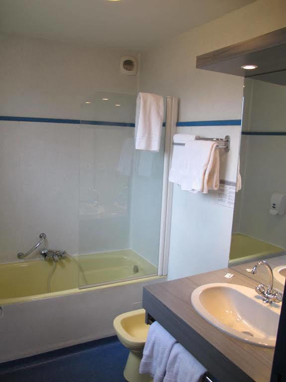 Hostellerie Du Parc Labarthe-Inard Zewnętrze zdjęcie